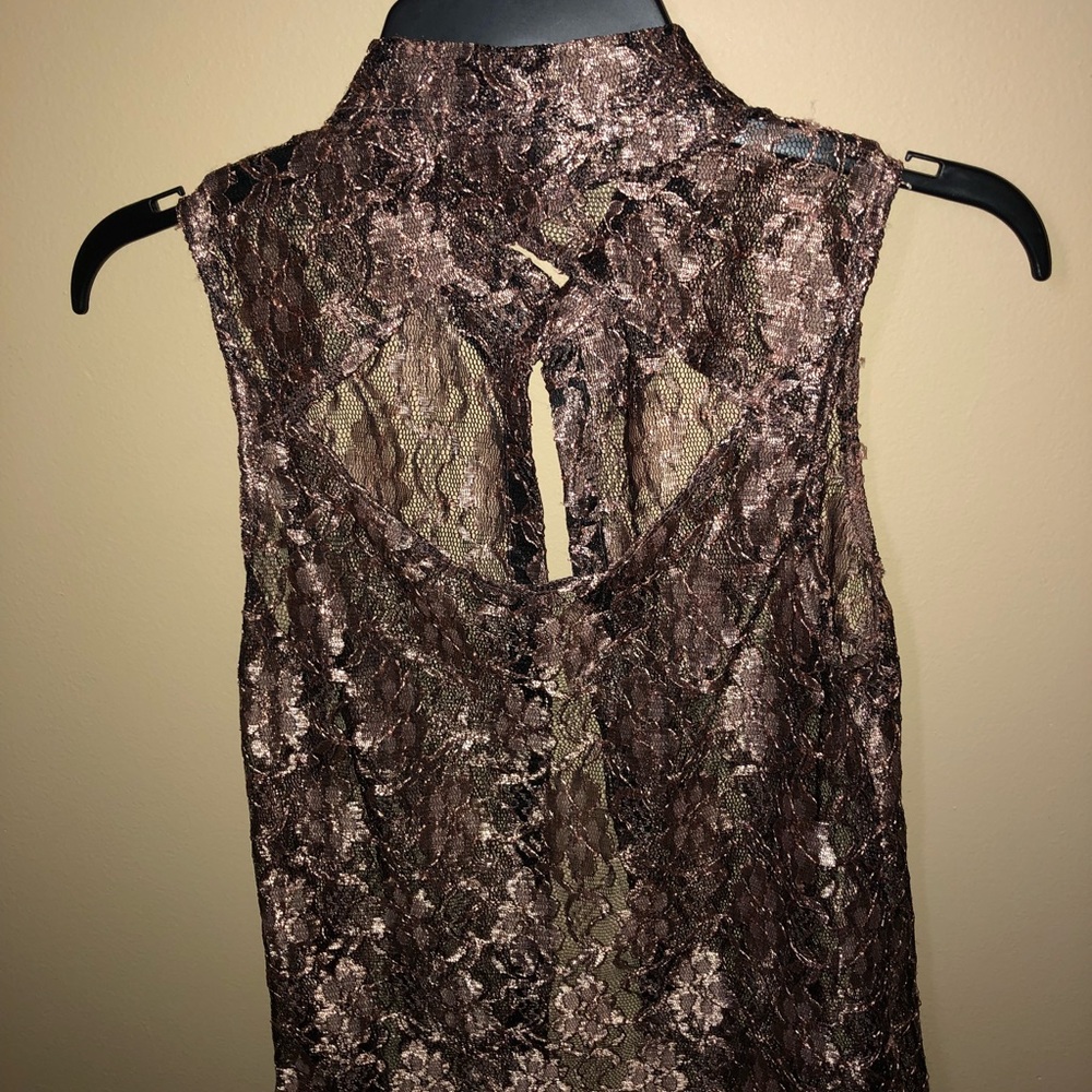 Lace Button-Up Tank - Picture 2 of 2